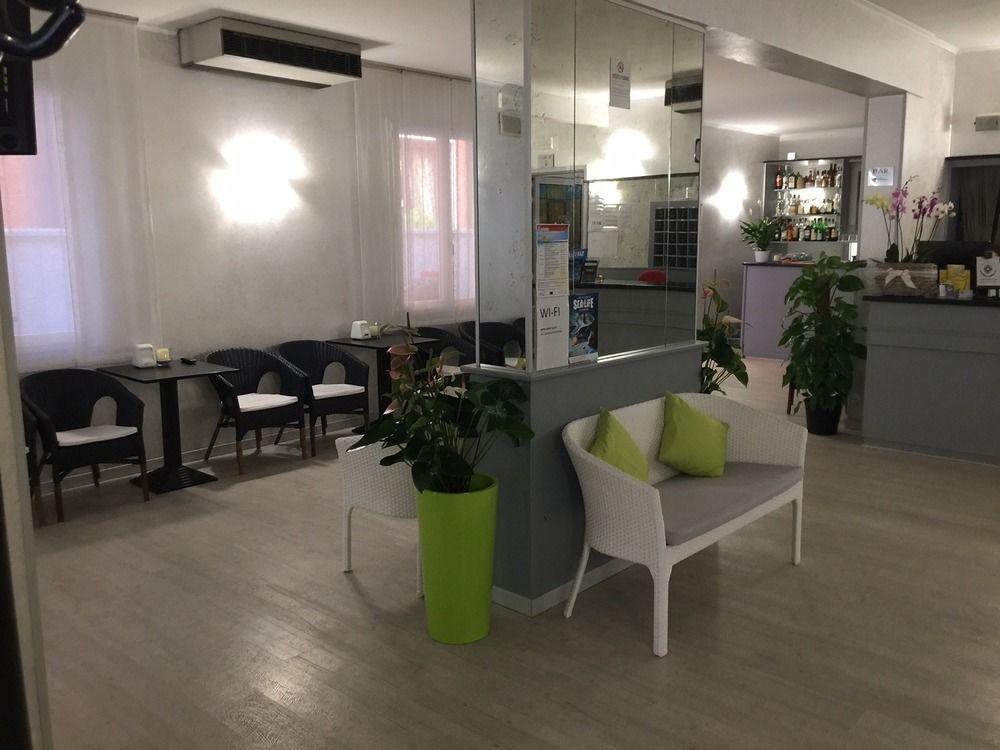 安尼酒店 利多迪迪耶索洛 外观 照片
